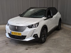 Peugeot e-2008 - EV GT Pack 50 kWh 3 Fase 136pk | Schuif-/Kanteldak | Adaptive Cruise | Dodehoek-Detectie |