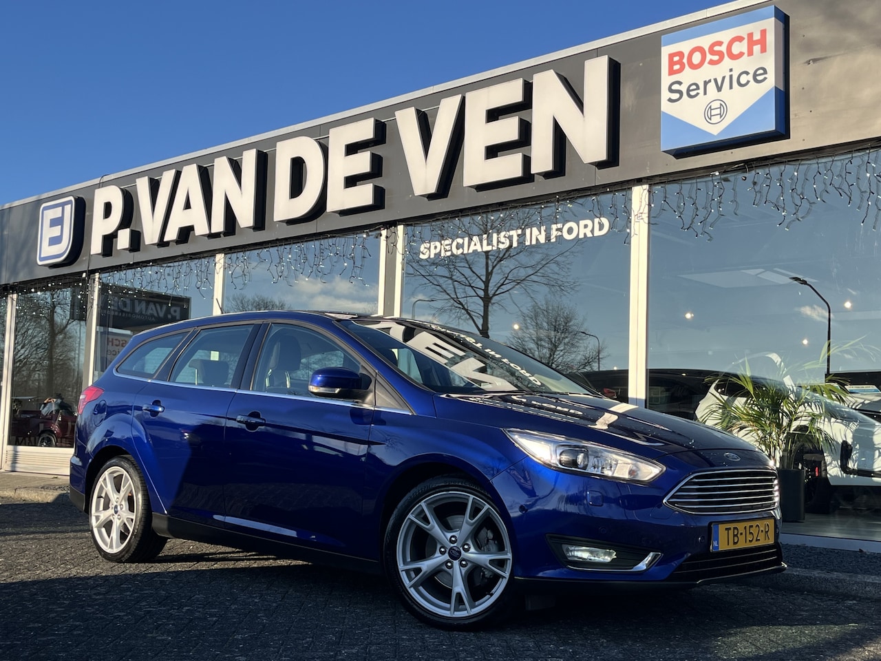 Ford Focus Wagon - 1.5 EcoBoost Titanium 150pk/110kW 6-bak | Trekhaak | 18'' | Bi-Xenon | - AutoWereld.nl