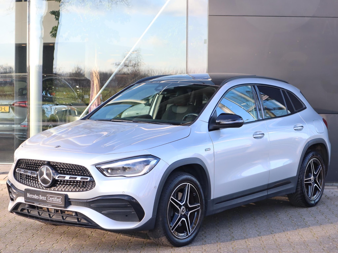 Mercedes-Benz GLA-Klasse - 250 e Business Solution AMG Limited 250 e Business Solution AMG Limited - AutoWereld.nl