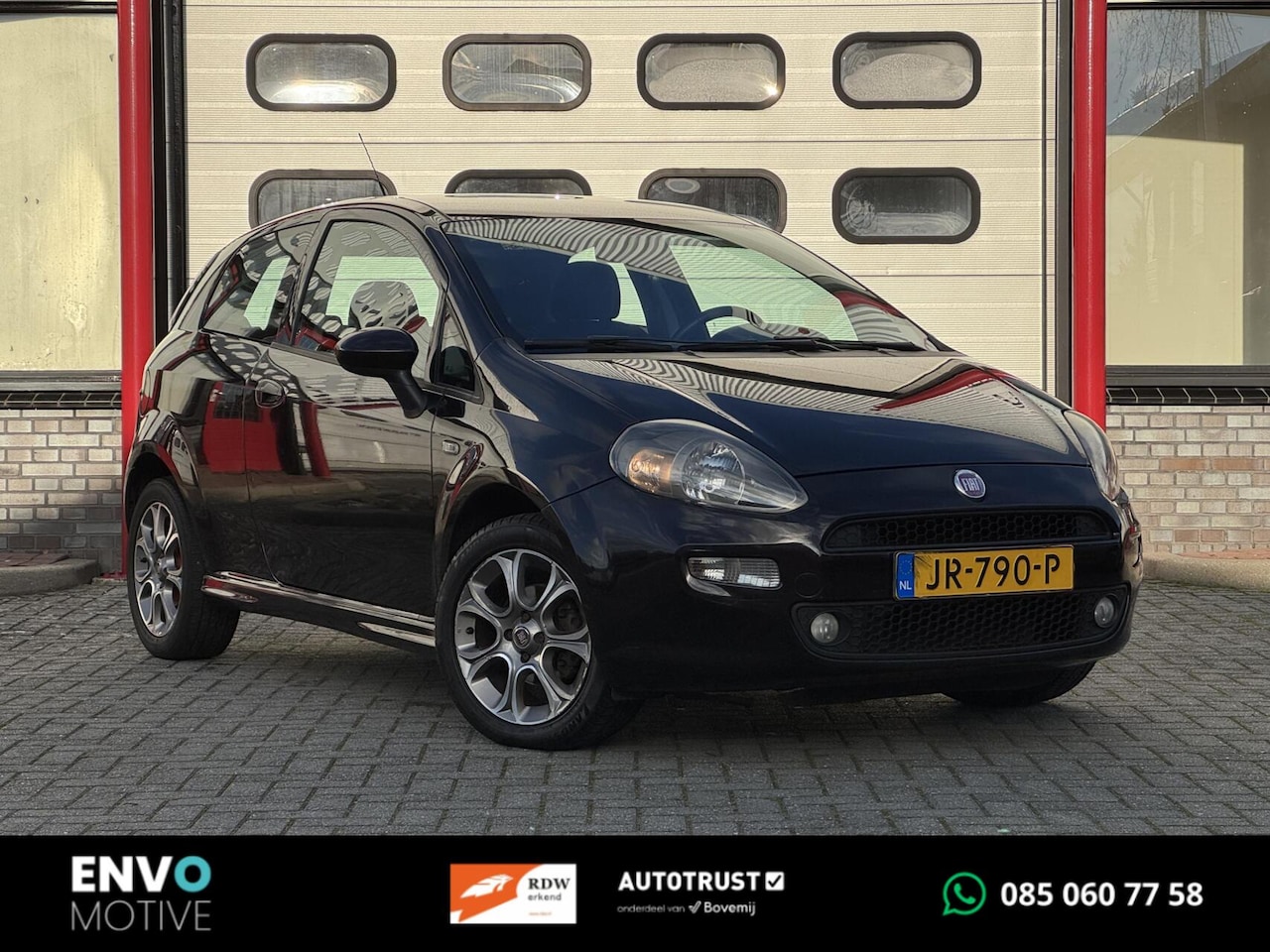 Fiat Punto Evo - 1.4 Dynamic Clima/16" LMV/Leren stuur/APK - AutoWereld.nl