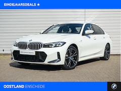 BMW 3-serie - 330e M Sport Automaat / Schuif-kanteldak / Sportstoelen / Comfort Access / Live Cockpit Pl