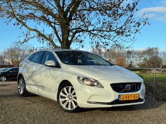 Volvo V40 - 1.6 D2 Momentum | Clima + Cruise + Navi nu € 5.250,