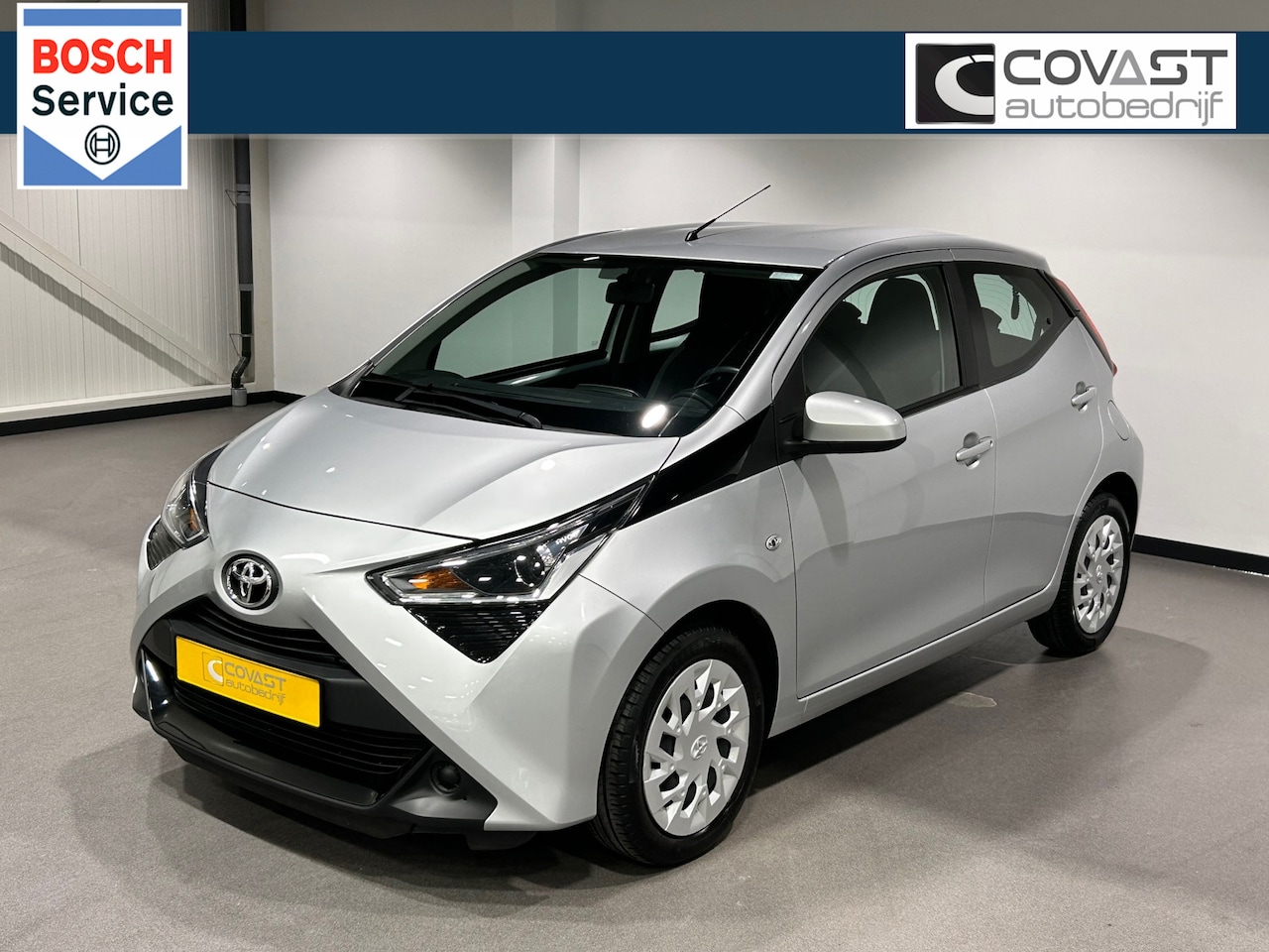 Toyota Aygo - 1.0 VVT-i x-play | Automaat | Camera | Carplay/Android | Nieuwstaat! - AutoWereld.nl