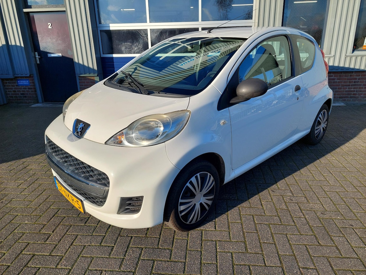Peugeot 107 - 1.0-12V XR - AutoWereld.nl
