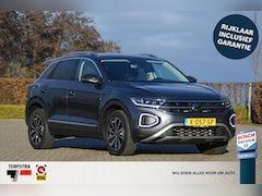 Volkswagen T-Roc - 1.5 TSI 150 pk Style DSG automaat trekhaak/navi/LED