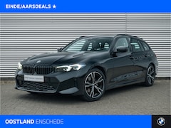 BMW 3-serie Touring - 320i M Sport Automaat / Sportstoelen / Stoelverwarming / M Sportonderstel / Widescreen Dis