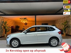 Skoda Kamiq - 1.0 TSI Sport Business Garantie Carplay StoelVW Lane Ass Front Ass DAB Cruise Clima Navi L
