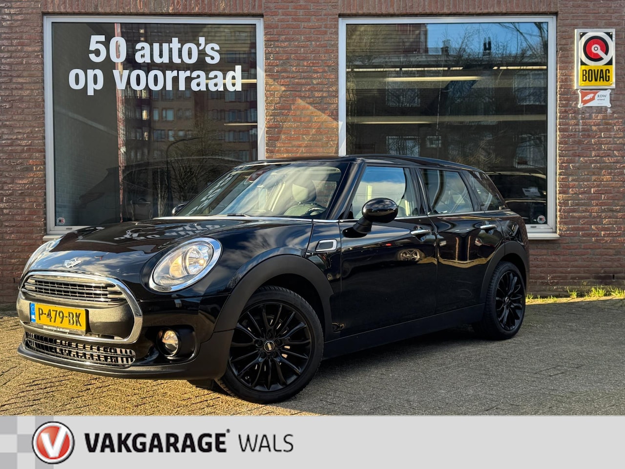 MINI Clubman - Mini 1.5 One Pepper Serious Business | Navi | Cruise | Automaat | Velgen - AutoWereld.nl