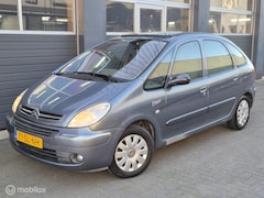 Citroën Xsara Picasso - 2.0i-16V Exclusive Automaat | PDC | CLIMA | CRUISE | TREKHAAK |