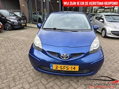 Toyota Aygo - 1.0-12V +