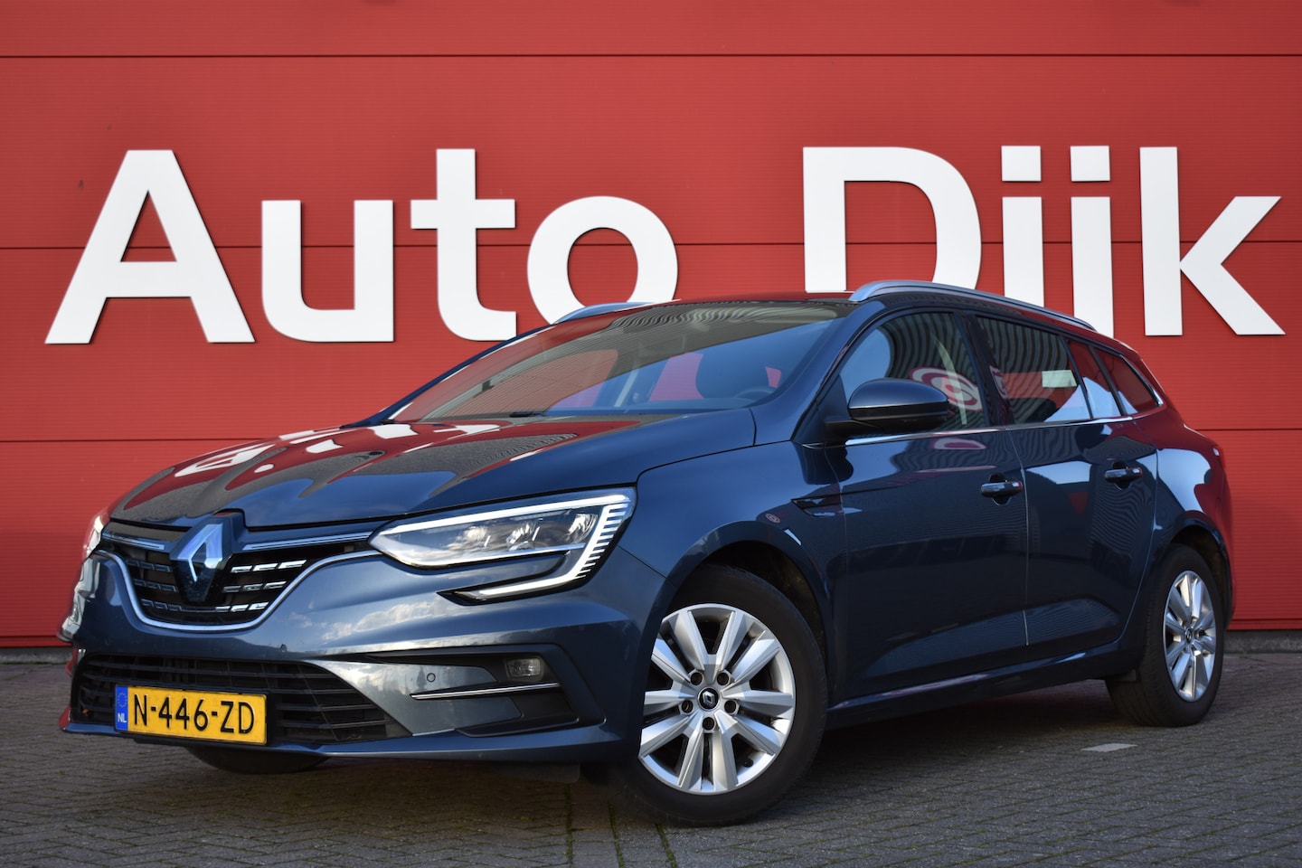 Renault Mégane Estate - 1.3 TCe Business Zen LED | Carplay | Navi | DAB | Clima | Cruise | PDC V+A - AutoWereld.nl
