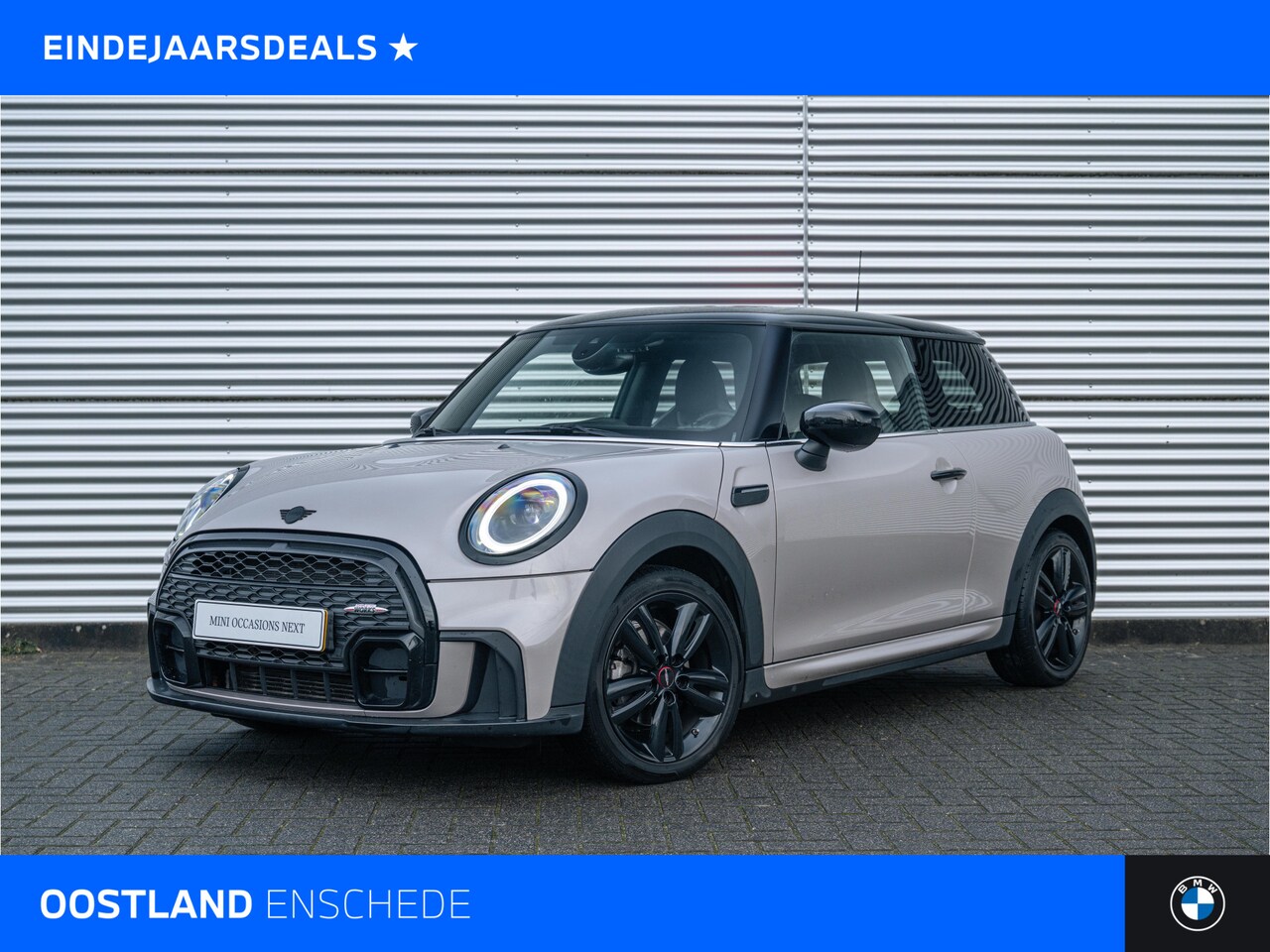 MINI John Cooper Works - Hatchback Cooper / Panoramadak / Achteruitrijcamera / LED / JCW Sportstoelen / Adaptief on - AutoWereld.nl