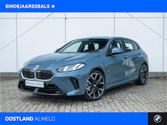 BMW 1-serie - 120 / Sportstoelen / Achteruitrijcamera / M Adaptief onderstel / Stoelverwarming