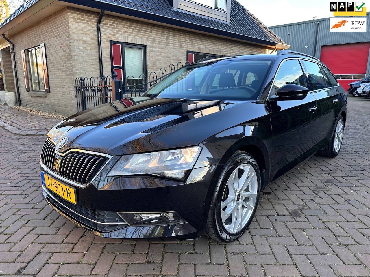 Skoda Superb Combi - 1.4 TSI ACT Ambition 1.4 TSI ACT Ambition - AutoWereld.nl