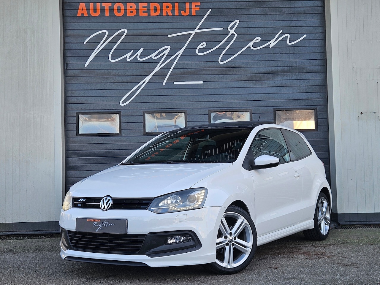 Volkswagen Polo - 1.2 TSI Highline |R-line|Panoramadak|Stoelverwarming| - AutoWereld.nl