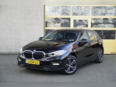 BMW 1-serie - 116d Automaat 5drs Executive Sport BJ2020 Lmv 17" | Led V+A | Pdc | Navi | Virtual cockpit