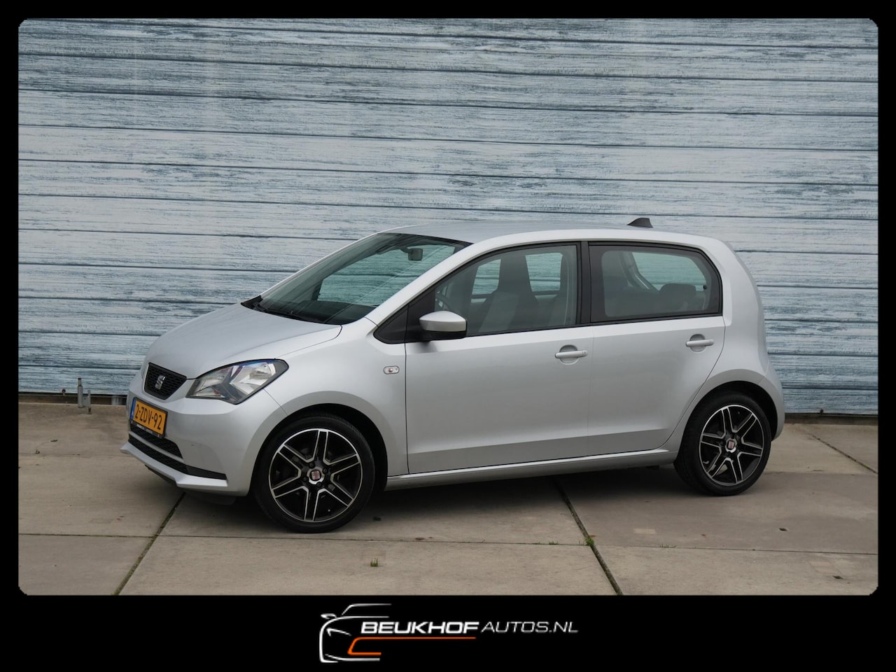 SEAT Mii - 1.0 Style Dynamic Airco Sportvelgen Radio - AutoWereld.nl