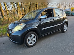 Daihatsu Sirion 2 - 1.3-16V Automaat - Airco - Xenon