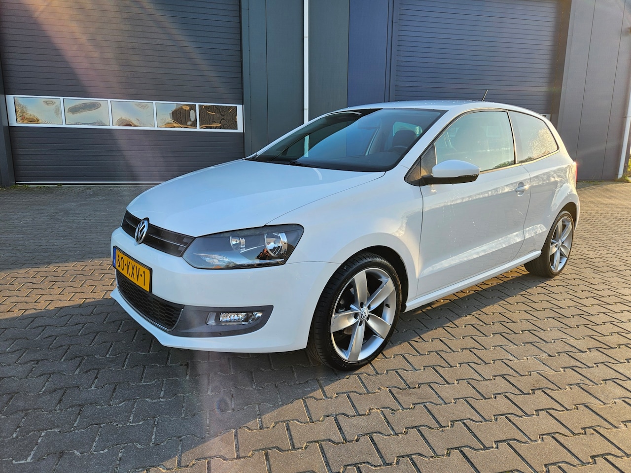 Volkswagen Polo - 1.4-16V Highline Automaat - AutoWereld.nl