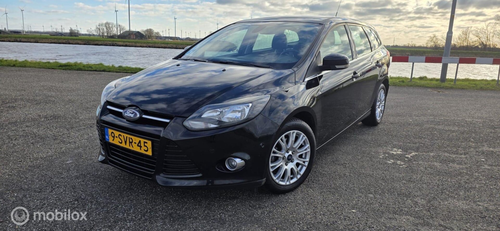 Ford Focus Wagon - 1.6 TDCI Titanium 1.6 TDCI Titanium, Full option !! - AutoWereld.nl