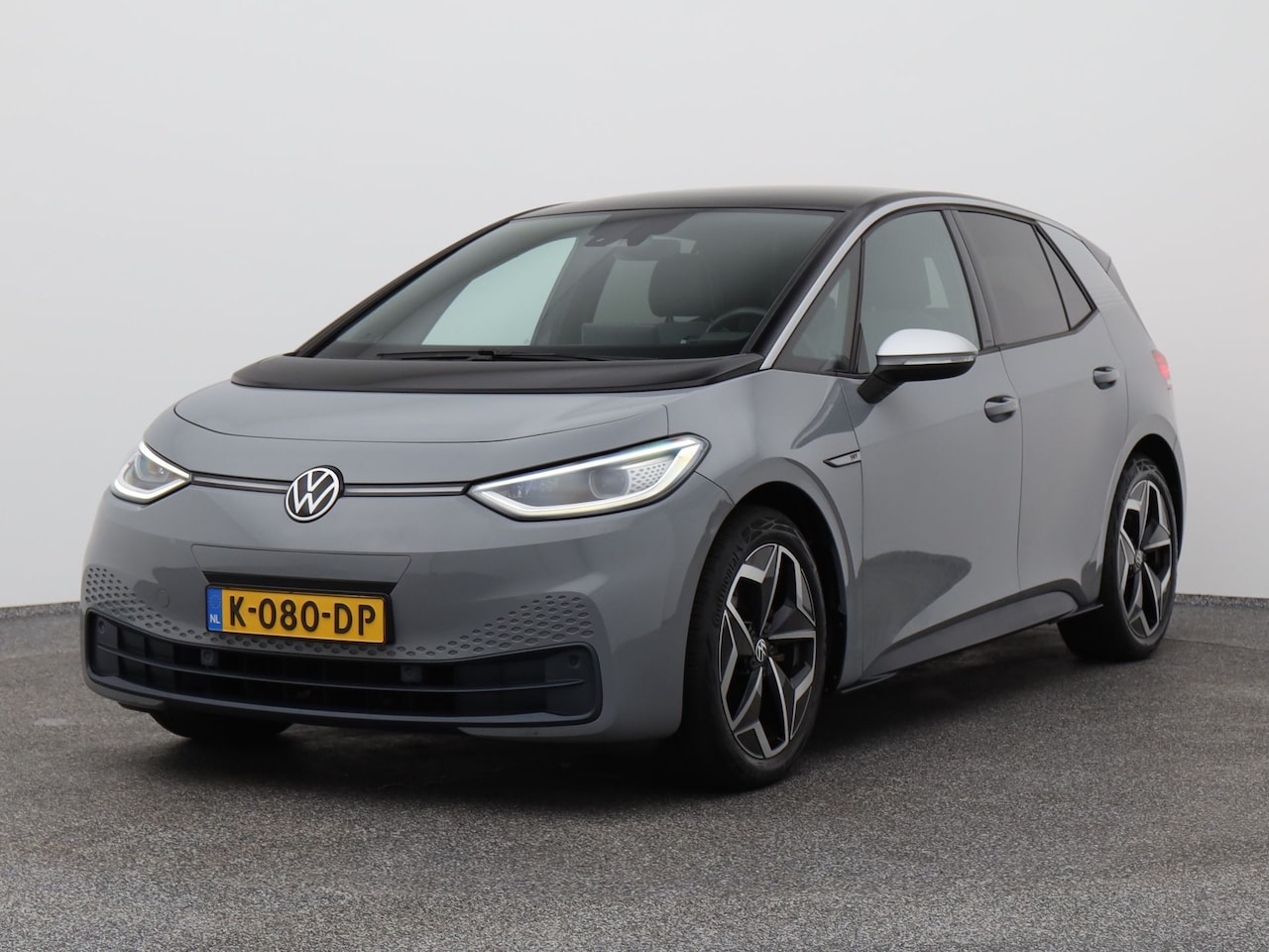Volkswagen ID.3 - First Plus 58 kWh | CAMERA | ADAPTIVE | STOEL- EN STUURVERW. - AutoWereld.nl