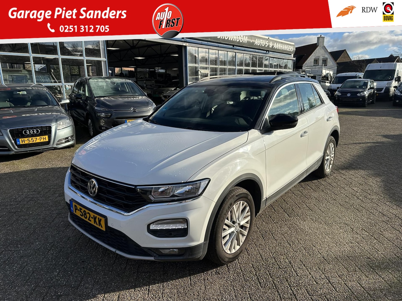 Volkswagen T-Roc - 1.0 TSI Sport I Trekhaak I Camera I Stoel/stuurverw. I Adap. Cruise I - AutoWereld.nl