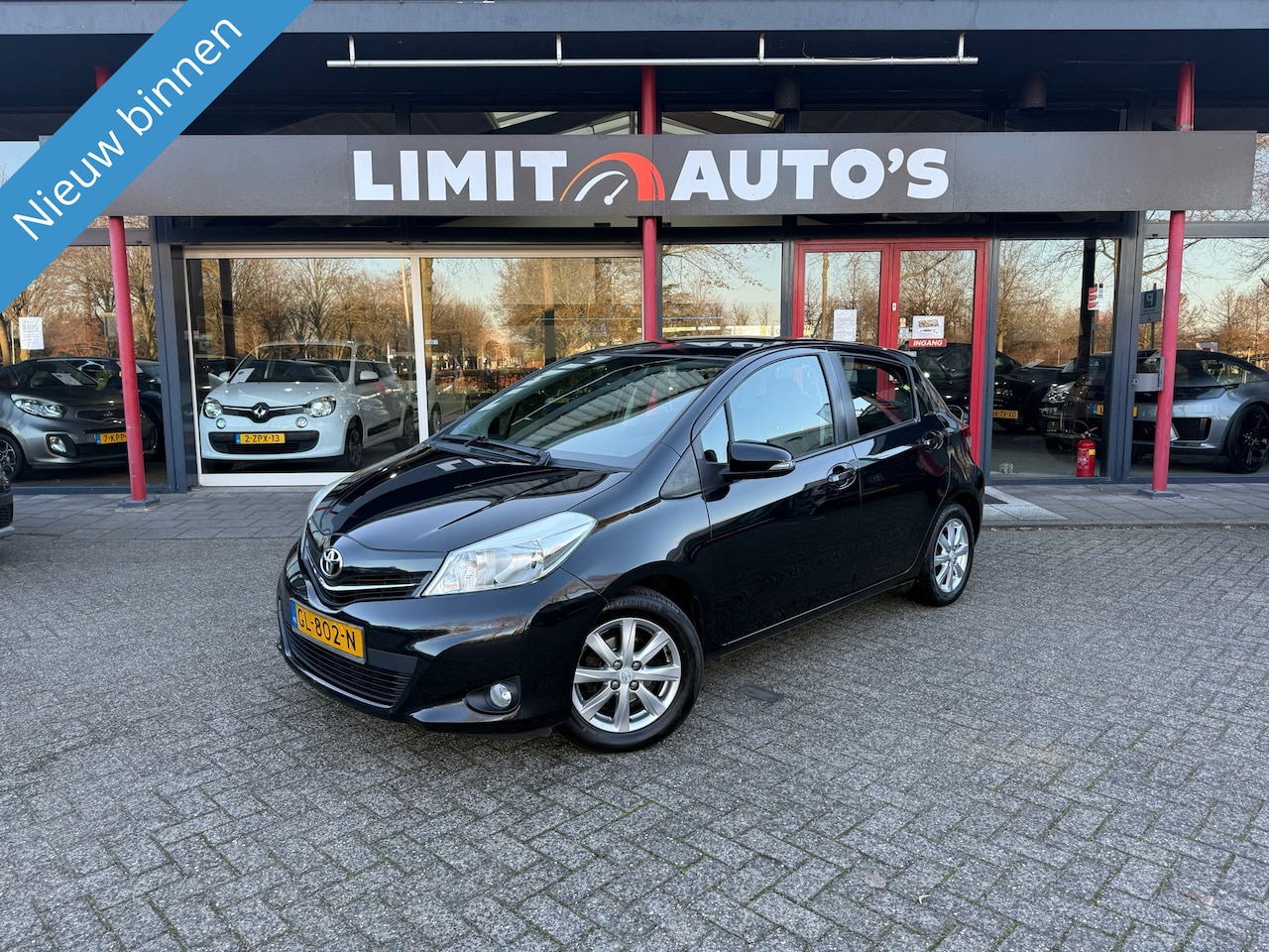 Toyota Yaris - 1.0 VVT-i Aspiration Airco/El.ramen/Nw.koppeling/Lmv/5drs/Apk - AutoWereld.nl