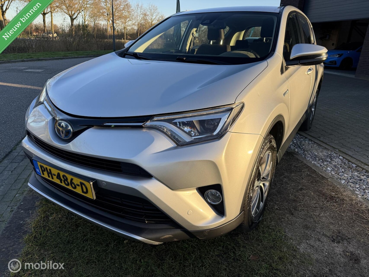 Toyota RAV4 - 2.5 Hybrid Style 2.5 Hybrid Style - AutoWereld.nl