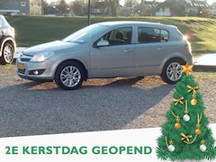 Opel Astra - 1.6 Edition Automaat - Airco Tweede kerstdag open van 10:00- tot 15:00 uur
