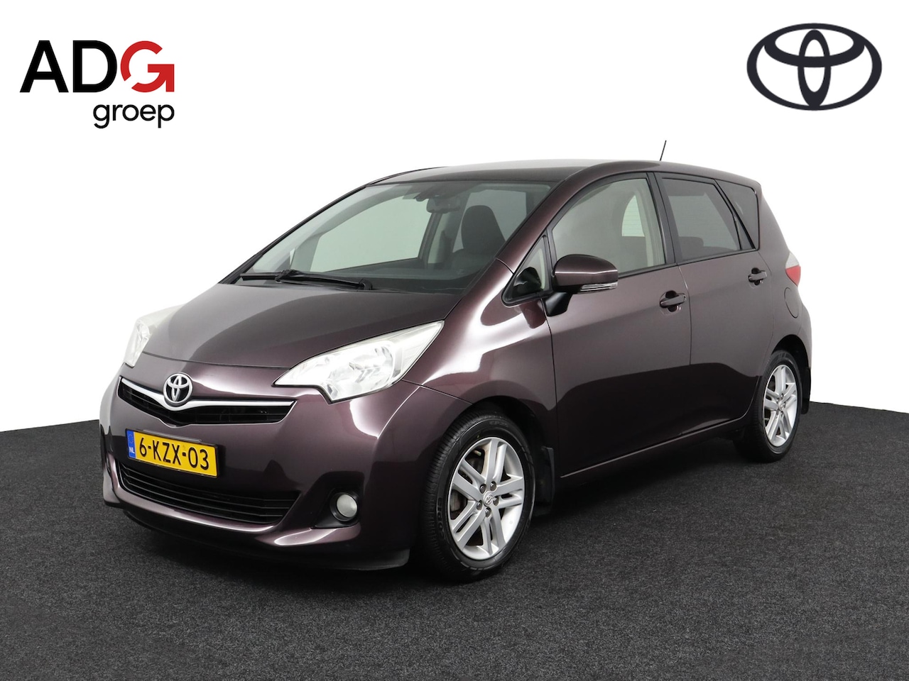 Toyota Verso S - 1.3 VVT-i Dynamic | Achteruitrijcamera | Cruise control | Climate control | Panoramadak | - AutoWereld.nl