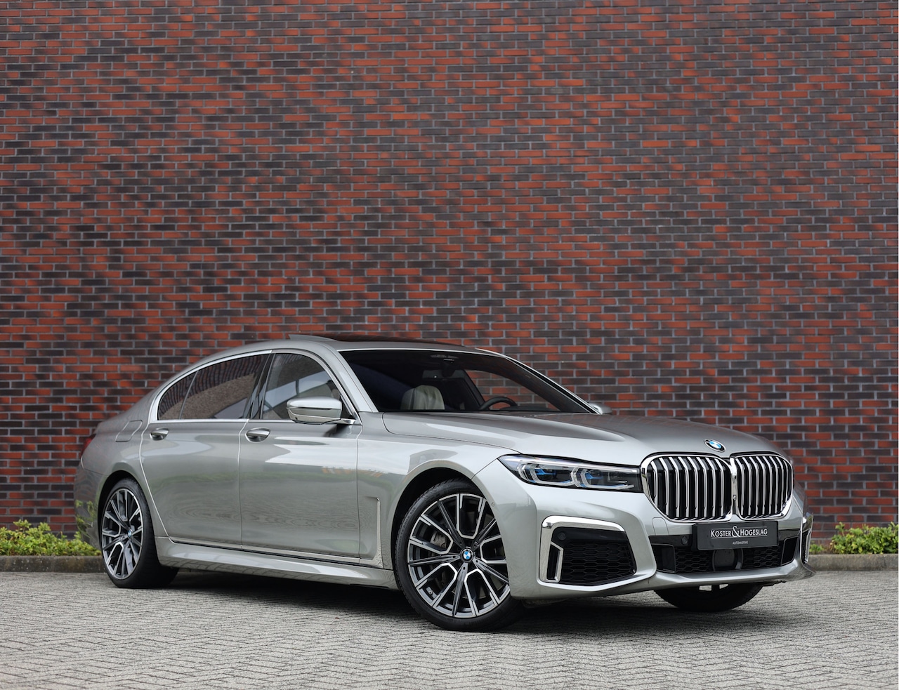 BMW 7-serie - 750Li xDrive High Executive | Lounge Pack - Pano - AutoWereld.nl