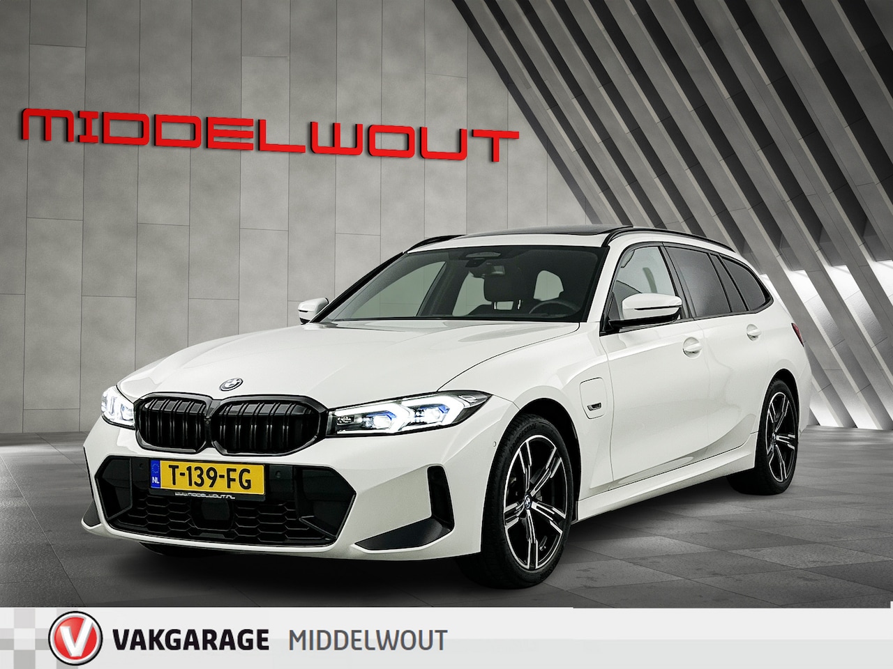 BMW 3-serie Touring - 330e M-Sport/Pano/DAB/Harm.K/LED/Trekhaak - AutoWereld.nl