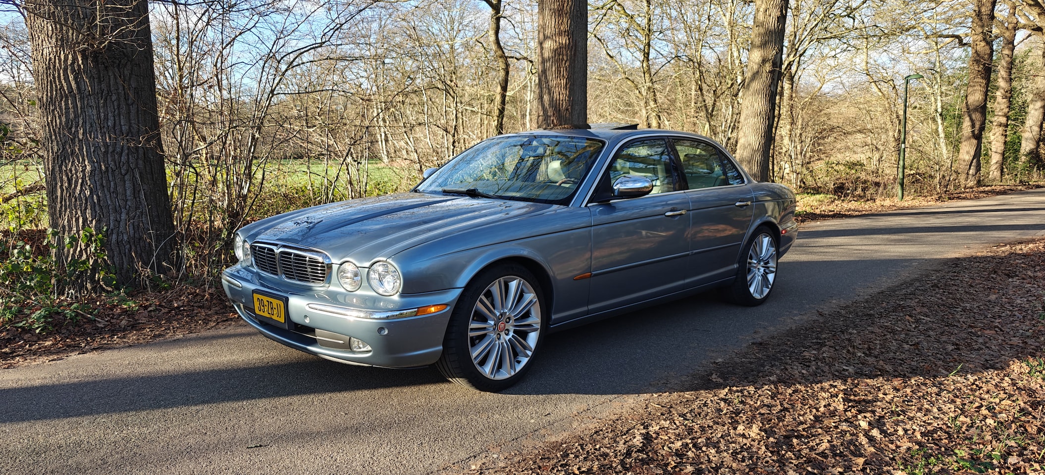 Jaguar XJ - 4.2 V8 Executive Vanden plas uitvoering - AutoWereld.nl
