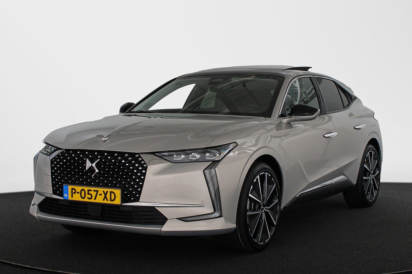 DS 4 - E-Tense Rivoli 225PK Panoramadak Leder Stuur-Stoelverwarming Head-Up - AutoWereld.nl