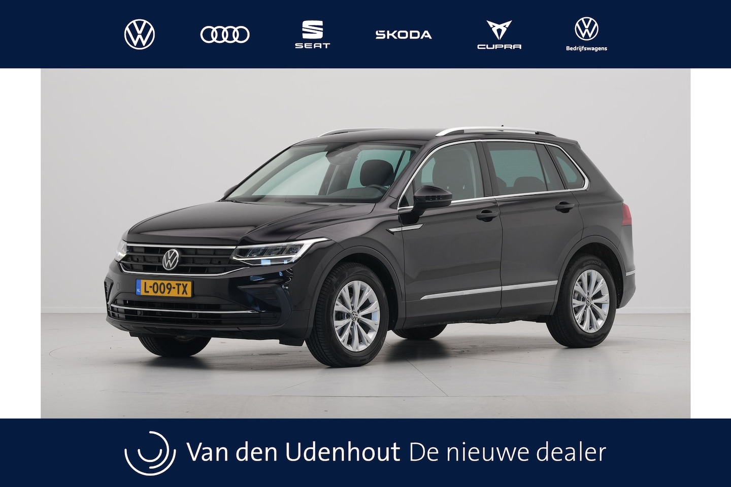 Volkswagen Tiguan - 1.5 TSI 130pk Life Trekhaak Navigatie Carplay Acc Pdc Clima 54 - AutoWereld.nl