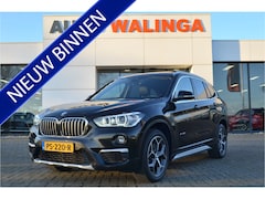 BMW X1 - xDrive20i Panodak | Leer | Head up | Trekh. 2000kg | Dealer onderhouden