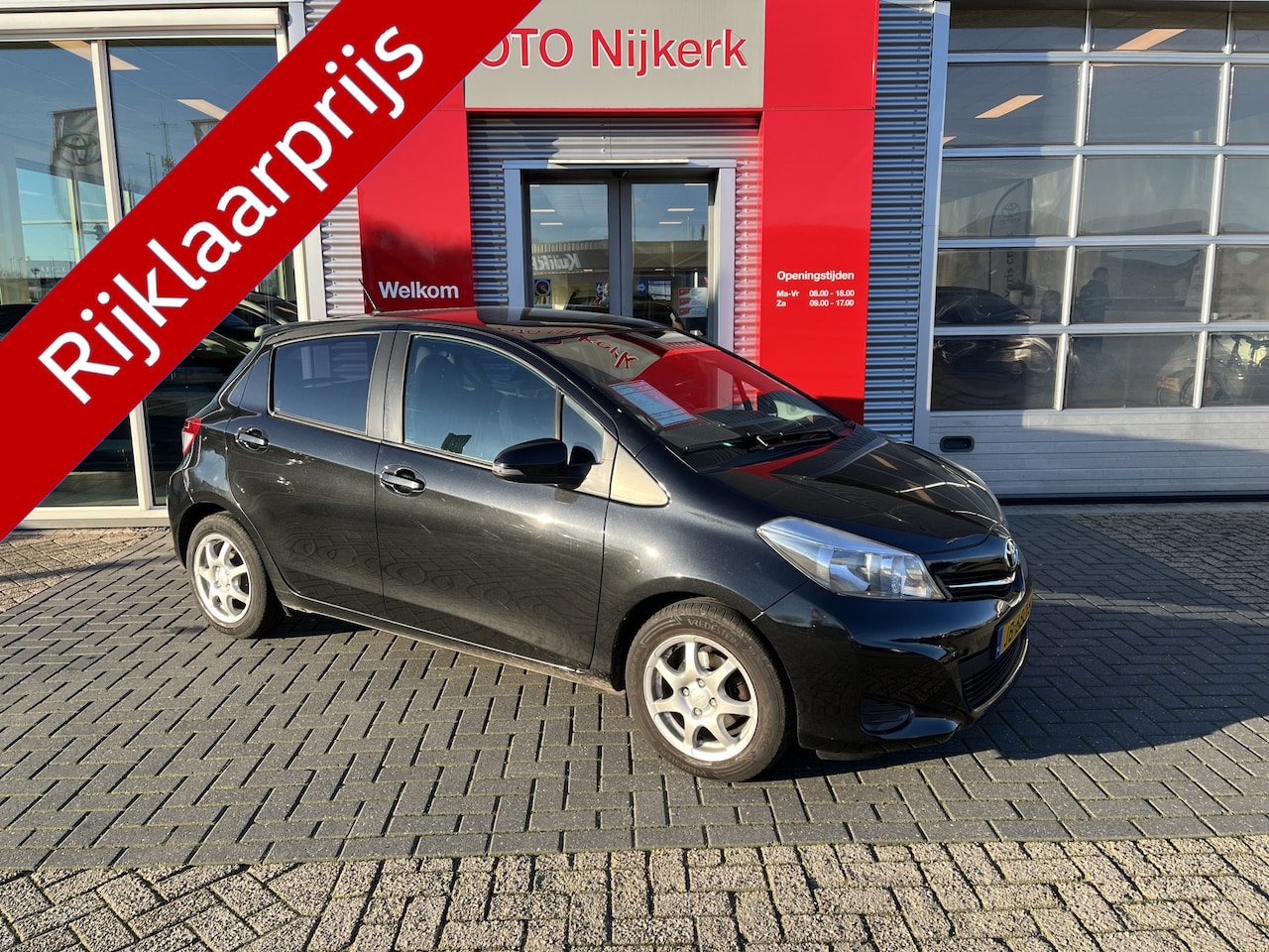 Toyota Yaris - 1.3 VVT-i Aspiration *Met panoramadak!* - AutoWereld.nl