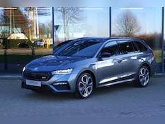 Skoda Octavia Combi - 1.4 TSI RS 245 PK iV PHEV BNS, Winterpakket, 4 x Stoelverwarming, Camera