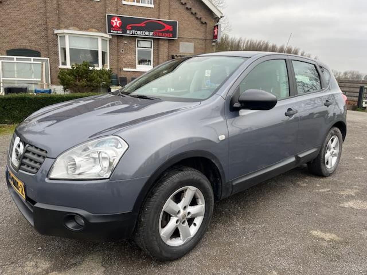 Nissan Qashqai - 1.6 Visia **VAN DE EERSTE EIGENAAR** - AutoWereld.nl