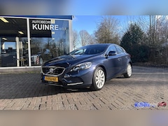 Volvo V40 - 1.6 T3 Momentum