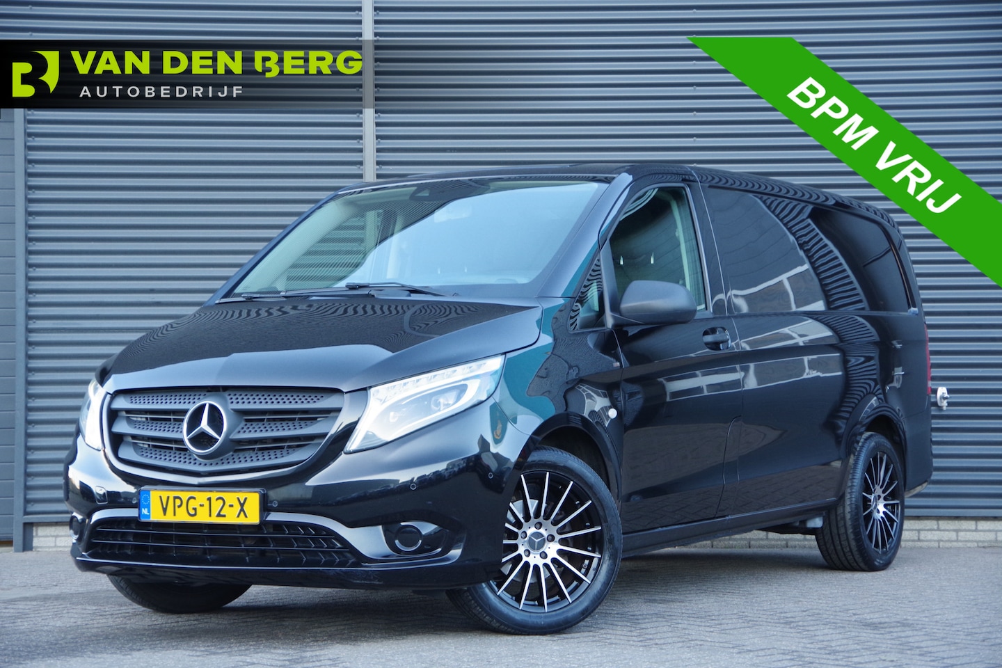 Mercedes-Benz Vito - 116 CDI L2 EURO 6! AUT. LED, TREKHAAK, STANDKACHEL, STOELVERWARMING, AIRCO, CRUISE, PARKEE - AutoWereld.nl