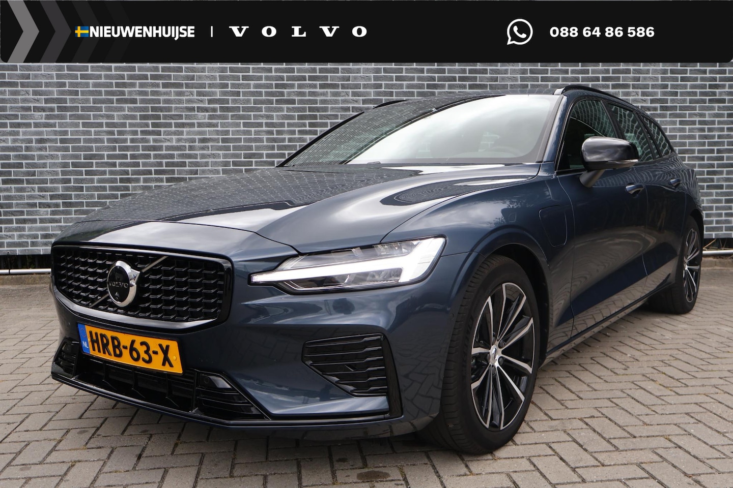 Volvo V60 - 2.0 T6 Plug-in hybrid AWD Plus Dark | Trekhaak | Harman-Kardon | Adaptive Cruise Control - AutoWereld.nl