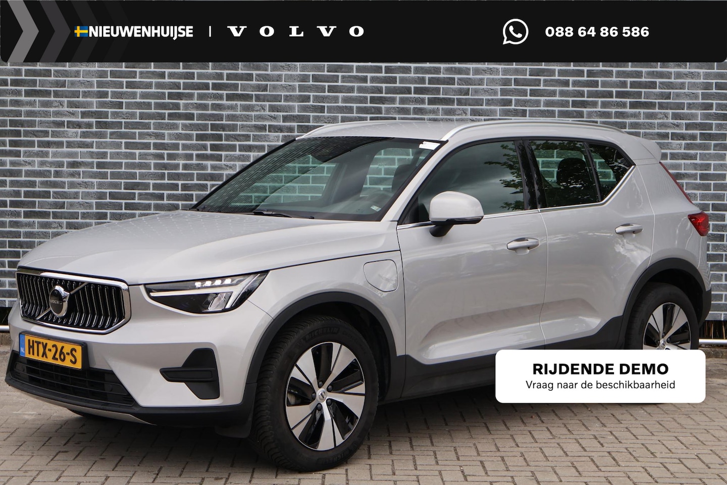 Volvo XC40 - Plug-in Hybrid T4 Core | Cruise control | Navigatie | Parkeersensoren voor + achter | Acht - AutoWereld.nl