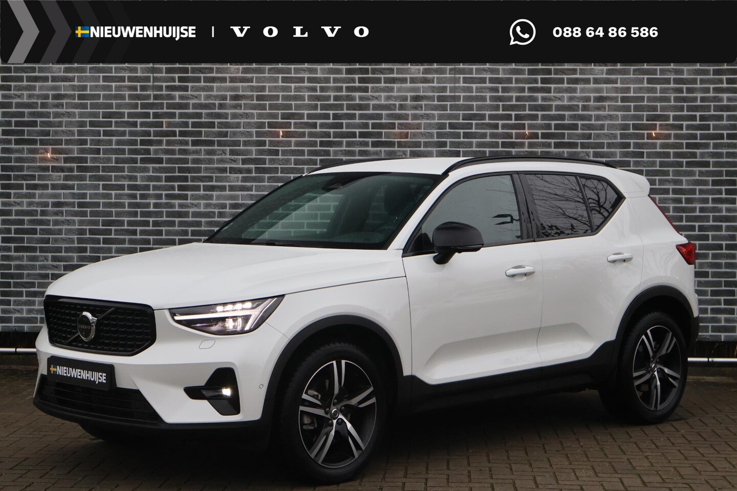 Volvo XC40 - 2.0 B3 Plus Dark | Adaptive cruise control | Pixel LED koplampen | 360 camera | 19" velgen - AutoWereld.nl