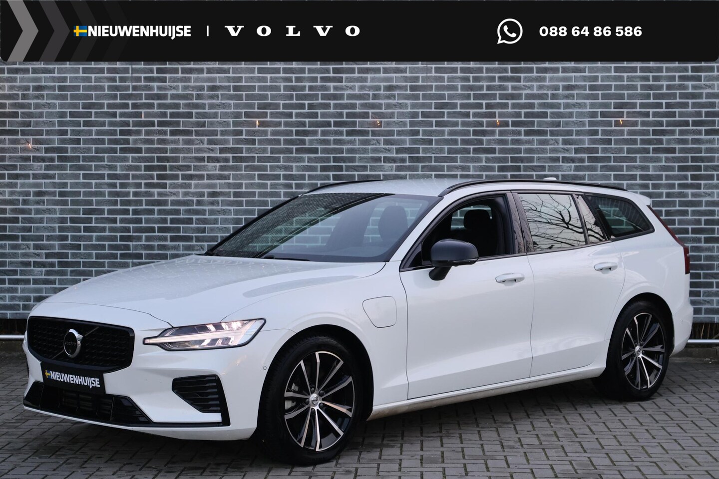 Volvo V60 - 2.0 T6 Plug-in hybrid AWD Plus Dark | Trekhaak | 360 camera | Adaptive cruise control | Go - AutoWereld.nl