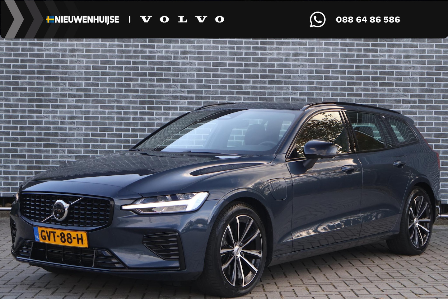 Volvo V60 - 2.0 T6 Plug-in hybrid AWD Plus Dark | Panoramadak | Adaptive Cruise Control | Extra getint - AutoWereld.nl