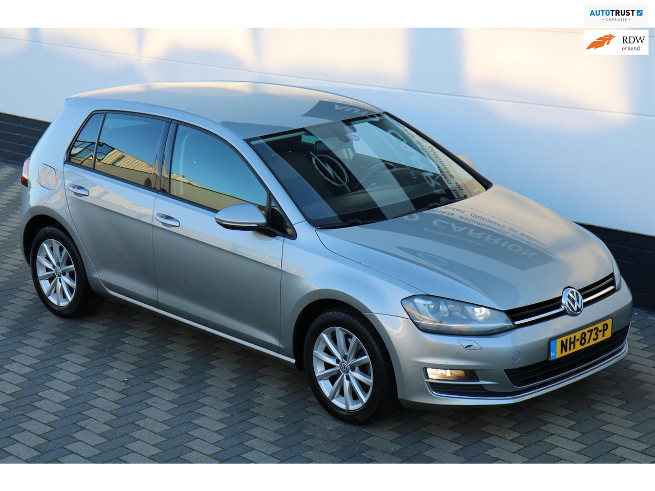 Volkswagen Golf - 1.4 TSI Highline Carplay Xenon Dealer Ond !! - AutoWereld.nl
