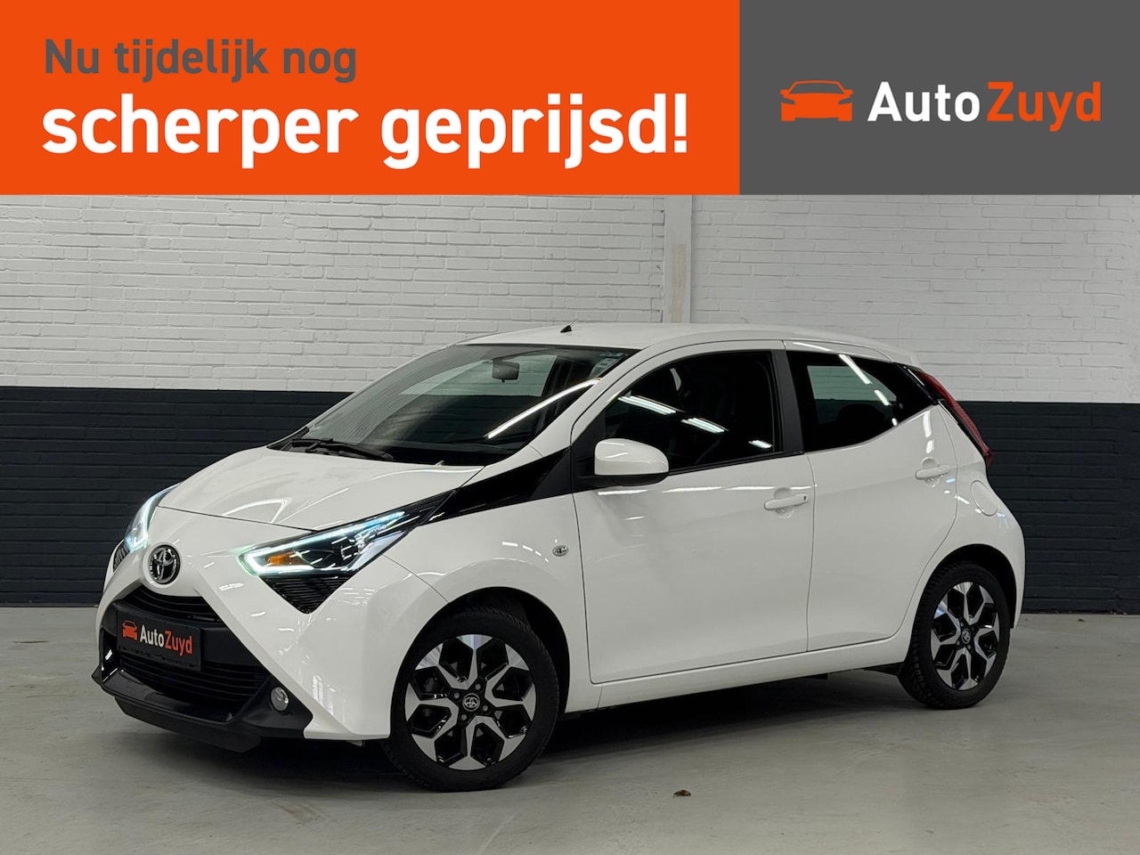 Toyota Aygo - 1.0 VVT-i x-clusiv Airco / Camera / CarPlay / LMV - AutoWereld.nl