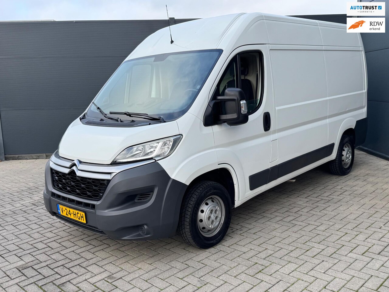 Citroën Jumper - 30 2.0 BlueHDi L2H2 / Camera / Navi - AutoWereld.nl