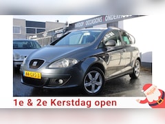 SEAT Altea XL - 1.6 Business Style / Airco / CruiseControl / Parkeersensoren